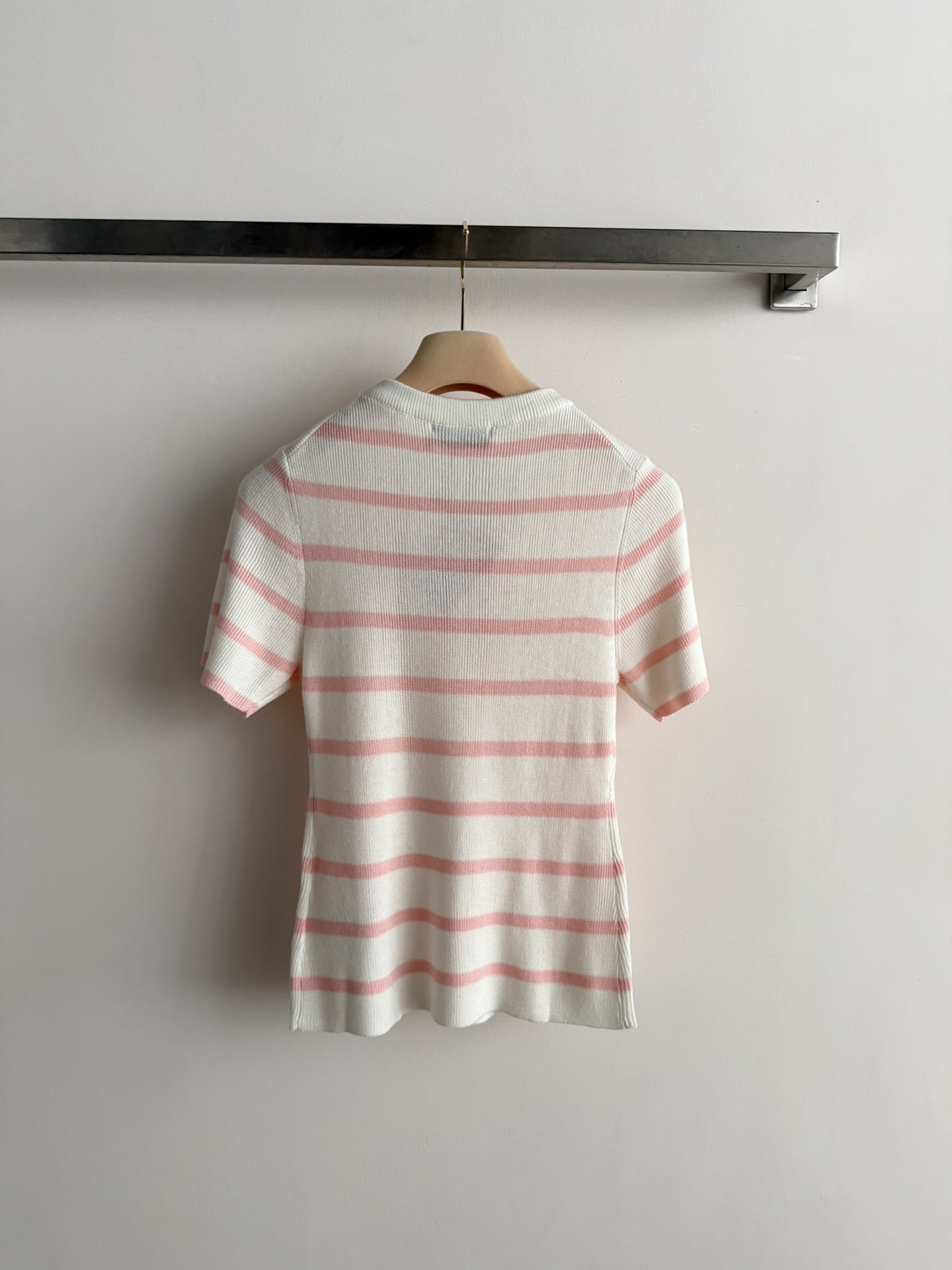 Women's short sleeves